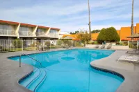 Travelodge by Wyndham Monterey Bay - Pools