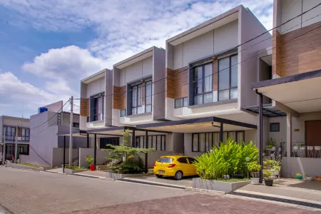 3BR Villa Tulip by Kava Stay Отели рядом с достопримечательностью «NuArt Sculpture Park»