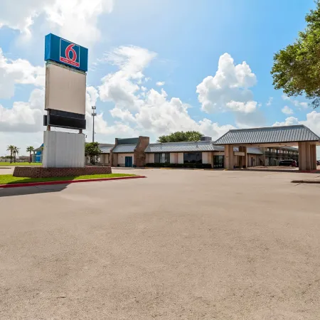 Motel 6 Port Lavaca, TX