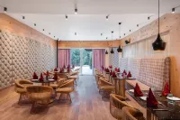 Kufri Heritage Resort & Spa - breakfast