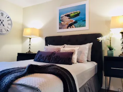 Southern sophistication in the park Hotels near Middleton Place Equestrian Center