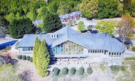 Kingwood Country Club & Golf Resort Home - 2 bdrm/2.5 bath Отели в г. Рейбан