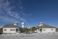 Luxury Clean House Sleeps Families of 9 Steps from Ocean Atlantic Beach & Pool