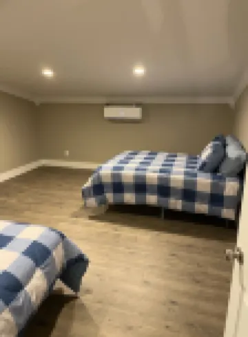 Smith Lake Home-Great Location- New Bentley Tritoon Available