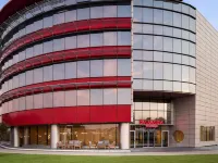 Ramada by Wyndham Bucharest Otopeni Airport Hotels in der Nähe von Flughafen Bukarest-Otopeni