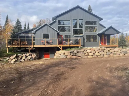 Basecamp for Your North Shore/Lutsen Adventures