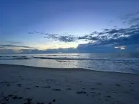 Island Vibes Beach House~ 4 Min. Walk 2 Beach • Heated Pool • King Beds