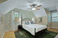 Cozy 4bd Home - NC State & Airport nearby - BBQ