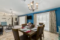 Resort Backyard w/Private Pool- Spacious Home close to Stadium & Spring Training