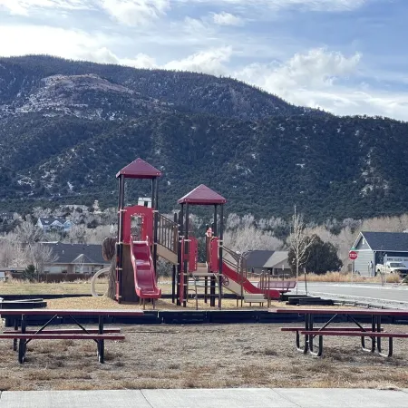 Duplex Near Monarch, Hiking, Biking & Ark River. April/May Sale. STR 26-218