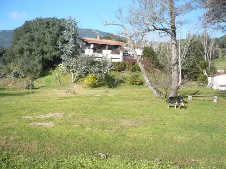 Bas de Villa,piscine,calme,sécurisé, Ajaccio Отели в г. Аяччо