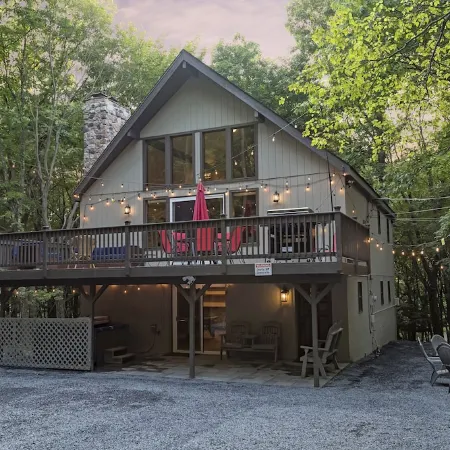 5 Bedrooms Linens Firepit,Hottub Golf Lake Kayaking SplitRock!