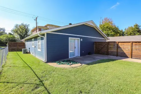 Steps to Downtown Bentonville