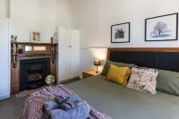 Lucy's Cottage in beautiful Kyneton Hotels in Kyneton