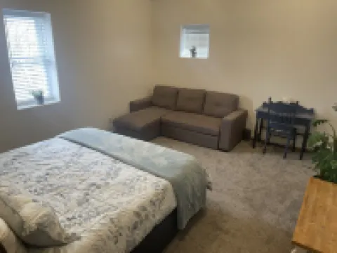 4 bedrooms 3 bath, Tranquil Home, Master suite & Jet tub, Mins from Hot Springs Hotels in Thermopolis