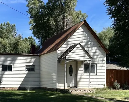 Buena Vista - 1 min to Mcphelemy Park - 2 min walk to downtown - Creek in back!