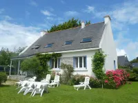 Charming Villa in Saint-Philibert (Close to Carnac) Directly by the Sea.  Rated فنادق في 