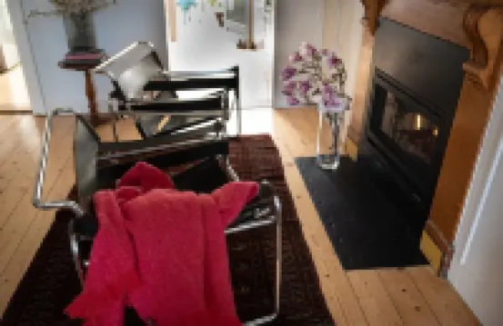 ‘Star Cottage’ historic, cosy and walking distance to CBD/Salamanca