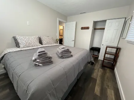 NEW, Super Comfortable Ranch!