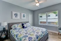Remodeled home walking distance to Canal St. Hotels near Sugar Mill Country Club