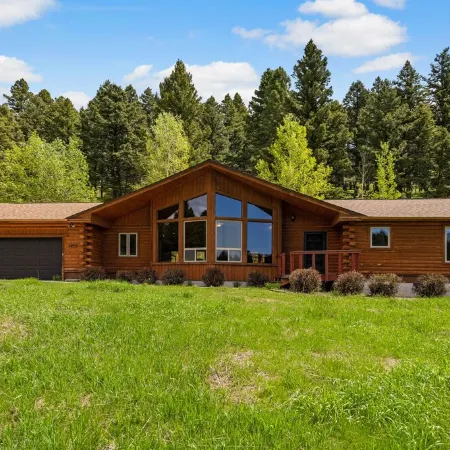 Cabin near Bridger Bowl with Hot Tub!