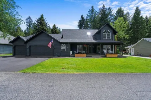 Lake, Hot Tub, Golf Retreat