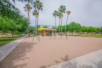 Stylish Vacation Home Phoenix - Low Rates NOW!