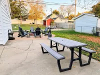 Charming Restored 1891 House Hotels in Fort Atkinson