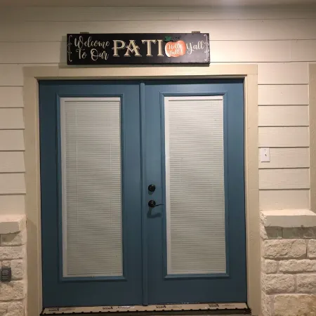 Cozy Cottage on the Frio-unplug and recharge