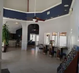 Bright Waterfront Condo Corner Unit with Lanai ~ close to AMI beaches and IMG