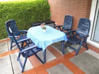 Cozy rustic Nurdachhaus Am Yachthafen, particularly suitable for dogs. Hotels in Harlesiel