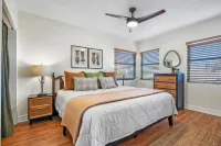 Mid-mod, boho home w/ a pool!