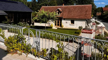 Ancien Pressoir à vin Totalement Restauré, Transformé en Gîte