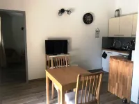 Escattou : with swimming pool, private garden in a quiet area