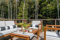 Cozy Cabin w/ Hot Tub, Game Room, Fire Pit + Views • Near Hunter & Windham