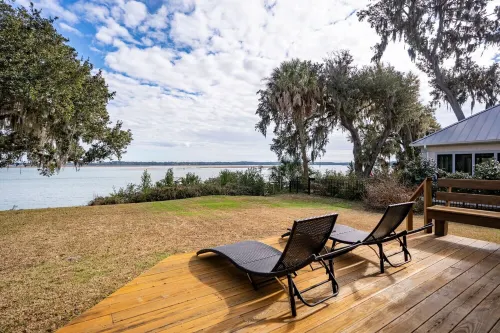Coastal Getaway - Stunning Water Views! - 4つ星