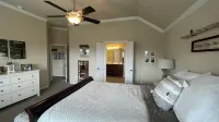 Entire Home, 2,000 sq ft with Outdoor Hot Tub, 15 min North of Austin, TX