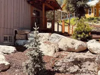 The Mill House at Elk Ridge Village Cabin 301A with Views of Flathead Lake Hotels in Lakeside