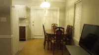 Clean Comfy Cottage - Near Downtown High Point Furniture Market, Hospitals & Hpu