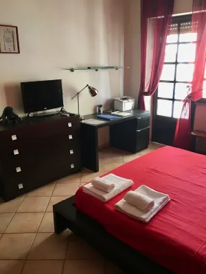 Delfino House - Old Town within walking distance of the Beach, Harbor and Railroad