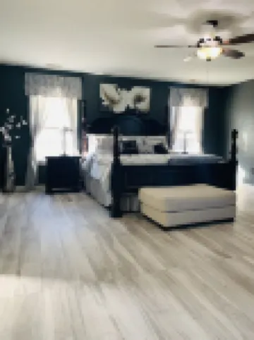 Large home in Savannah for a family of 10 people