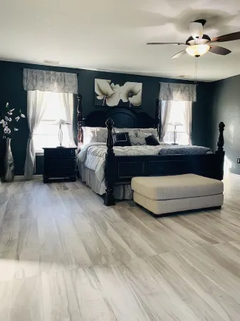 Large home in Savannah for a family of 10 people