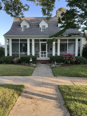 Bay cottage, Beach 100 yards away! RESERVE NOW!!!