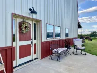 Modern Barn Apartment Hotels in Bryan County