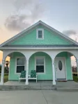 The Shipwreck Cottage is your beach vacation spot!