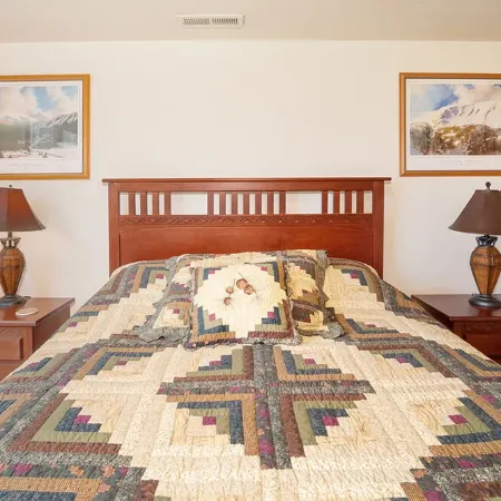 Winter Park Mountain Home/Near Bus Stop/Sleeps 7!!