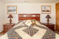 Winter Park Mountain Home/Near Bus Stop/Sleeps 7!!