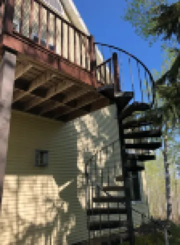 Custom Craftsman home. 20 Miles from Downtown Duluth. Hotels in Lakeside