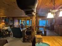 Oceanfront Cabin-Castle in Maine Woods Các khách sạn ở Georgetown