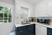 Prime Raleigh Duplex Stay B Các khách sạn ở Raleigh